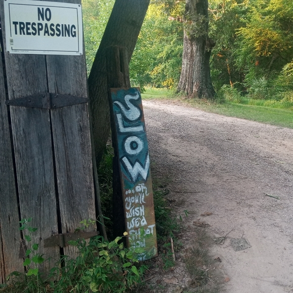 Meet your Posher, Or Else - Picture 5 of 12